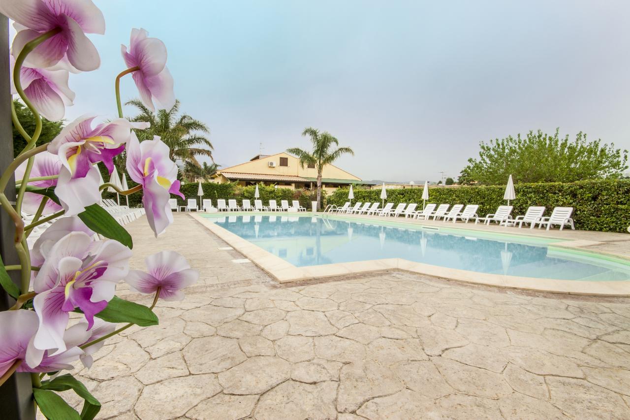 Paradise Beach Camera Mansardata Vicino Cefalu Piscina Aperta Кампофеличе ди Рокела Екстериор снимка